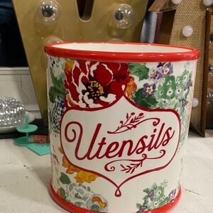 Pioneer Women cooking utensil holder